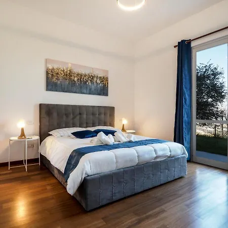 Rosa Bianca - 5 Minuti Dal Centro Con Giardino E Parcheggio Privato Perugia