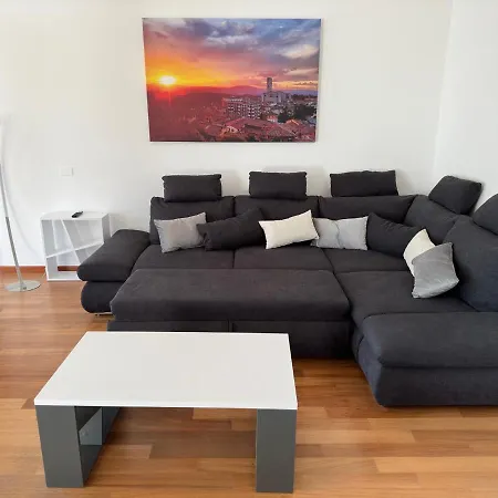 Rosa Bianca - 5 Minuti Dal Centro Con Giardino E Parcheggio Privato