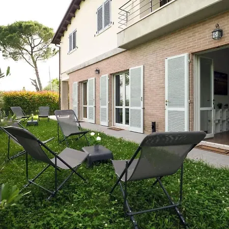 Vakantiehuis Rosa Bianca - 5 Minuti Dal Centro Con Giardino E Parcheggio Privato