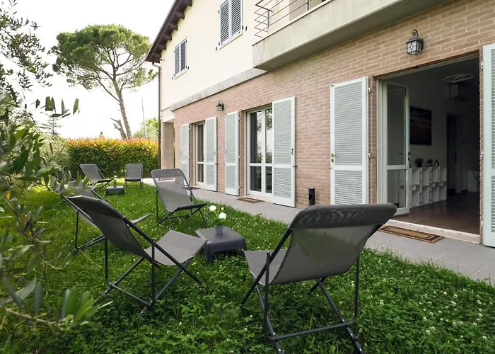 Rosa Bianca - 5 Minuti Dal Centro Con Giardino E Parcheggio Privato Perugia